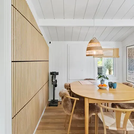 Hébergement de vacances Stunning In Vaeggerlose With Wifi