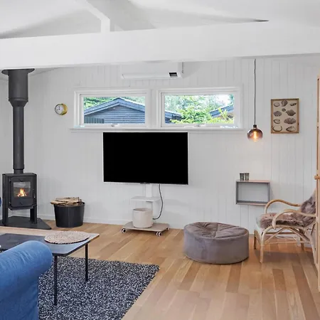 Stunning In Vaeggerlose With Wifi * Bøtø By