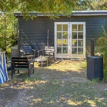 Prázdninový dům Stunning In Vaeggerlose With Wifi