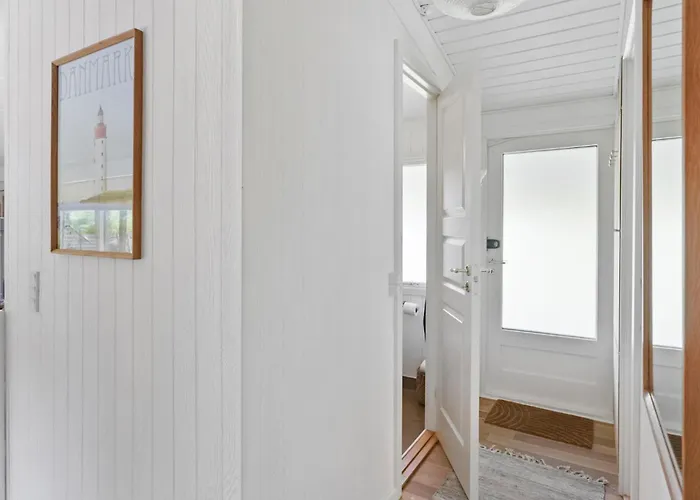 Stunning In Vaeggerlose With Wifi Сasa de vacaciones *