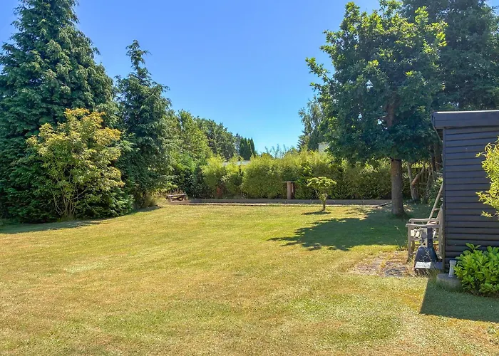 Stunning In Vaeggerlose With Wifi Сasa de vacaciones *